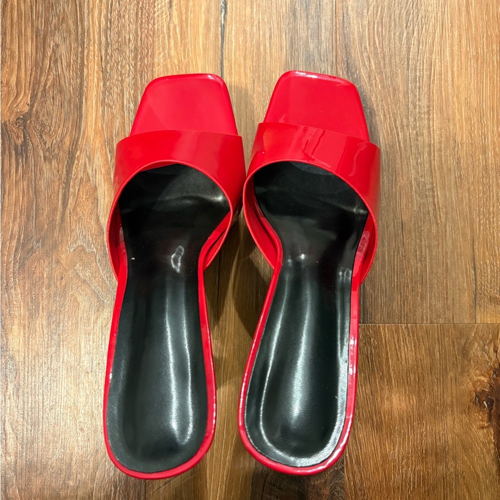 Women’s Red Platform Heels — Size 11(43)